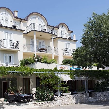 Pansion Maestral Hotel Novi Vinodolski Buitenkant foto